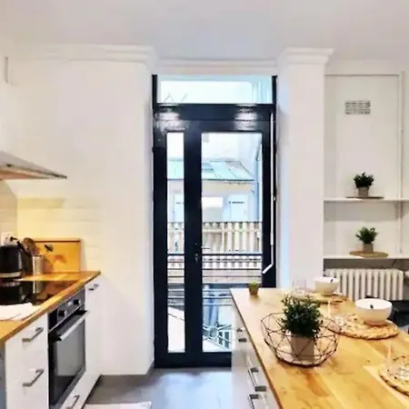 Apartment Plein Centre 8pers 4ch 2sdb, Terrasse, Billard - Angers-roe *